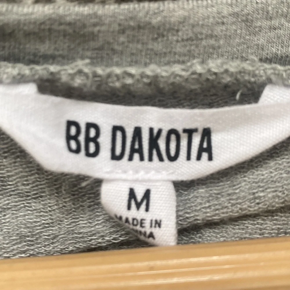 UO BB Dakota M Greer Soft Knit Dress - Picture 3 of 13